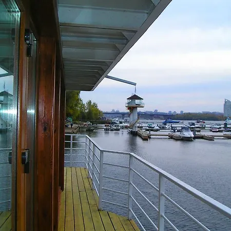 Chervona Kalina Hotel 3*